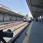 Statul român vrea acum două miliarde de lei din PNRR ca să modernizeze același număr de locomotive și vagoane pentru care suma inițială a fost de un miliard de lei, invocând o actualizare a indicatorilor tehnico-economici